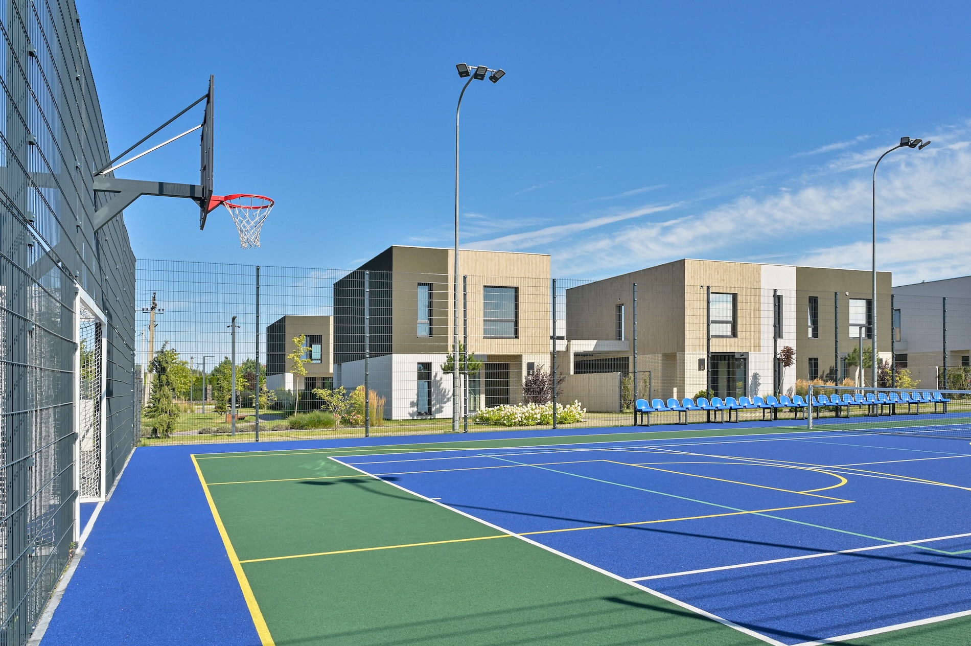  Про забудовника